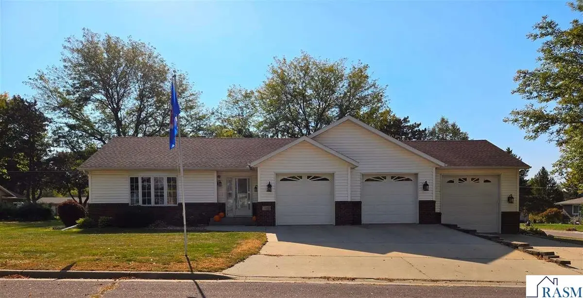 411 Wanser Avenue, Lafayette, MN 56054 - Image #1