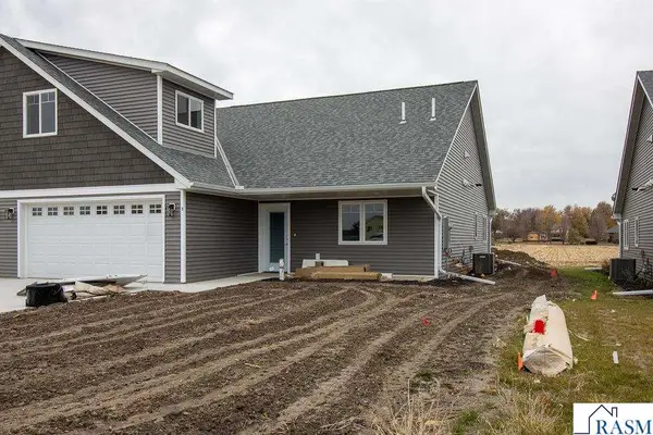 649 Luiken Street, Lake Crystal, MN 56055