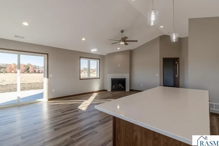 649 Luiken Street, Lake Crystal, MN 56055 - Image #3