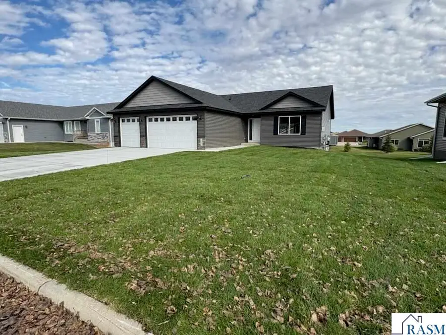 320 Falcon Run, Eagle Lake, MN 56024 - Image #2