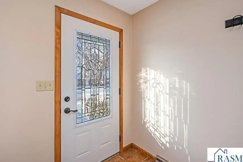 415 S Holland Street, Blue Earth, MN 56013 - Image #3