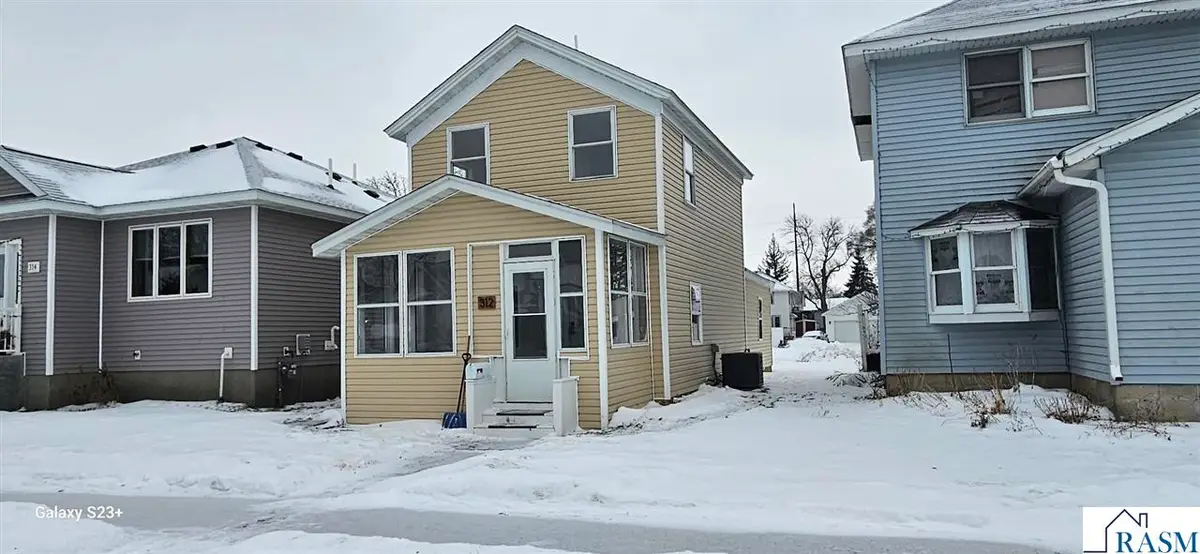 312 2nd Ave SE, Waseca, MN 56093 - Image #1