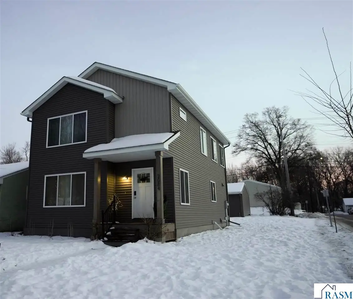 2084 E Reaney Avenue, Saint Paul, MN 55119-3946 - #1