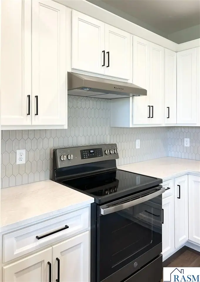 1046 Saba Boulevard, Mankato, MN 56001 - #3