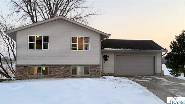 917 3rd, Cleveland, MN 56017