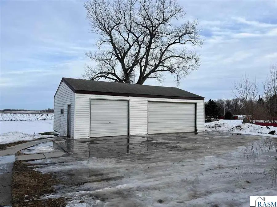 147 N 5th Street, Butterfield, MN 56120 - Image #3