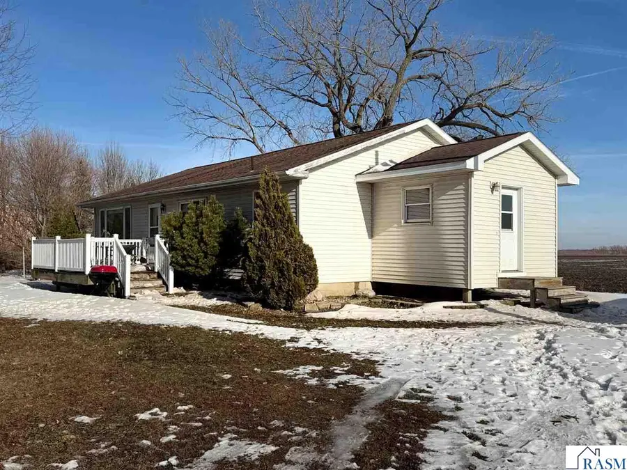 33276 830th Avenue, Madelia, MN 56062 - Image #2