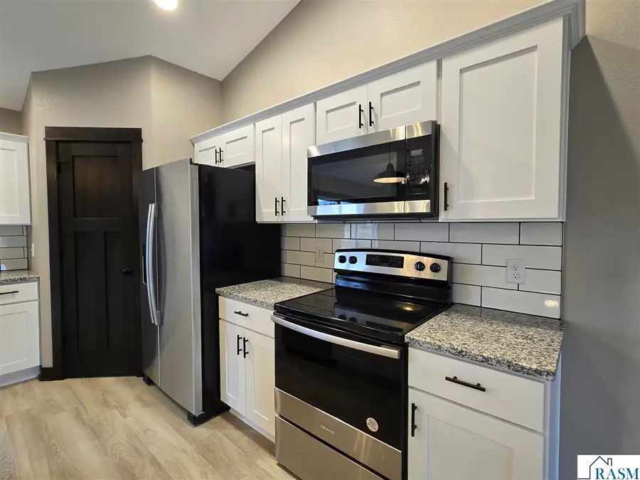 705 Council Court, Ellendale, MN 56026 - Image #3