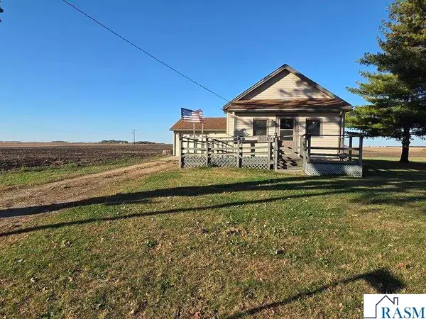 31169 170th St, Huntley, MN 56047