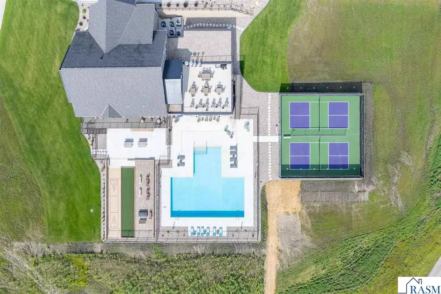 2022 Saba Boulevard, Mankato, MN 56001 - #2