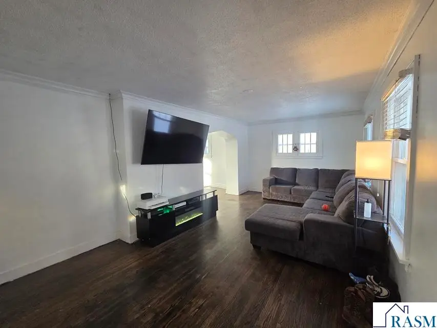 321 N Holland, Blue Earth, MN 56013 - Image #2