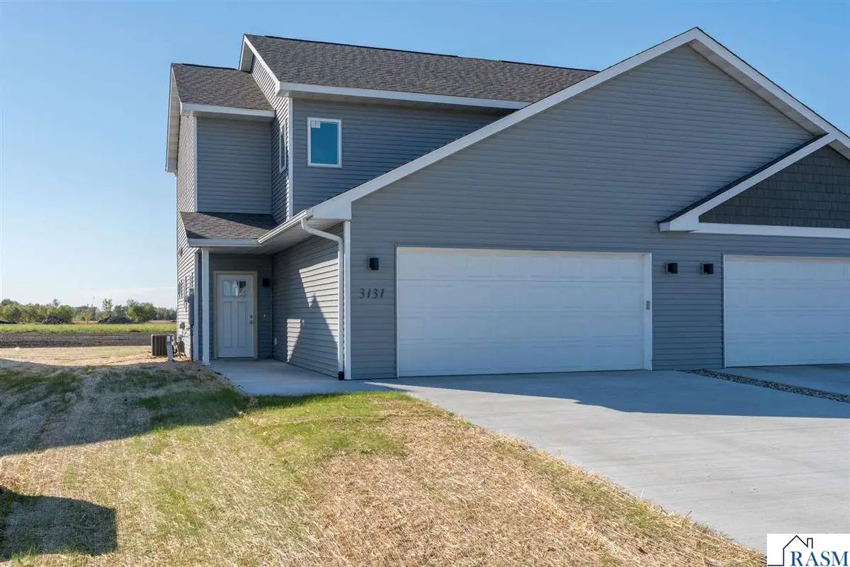 3129 & 3131 Noble Drive, Mankato, MN 56003 - Image #1