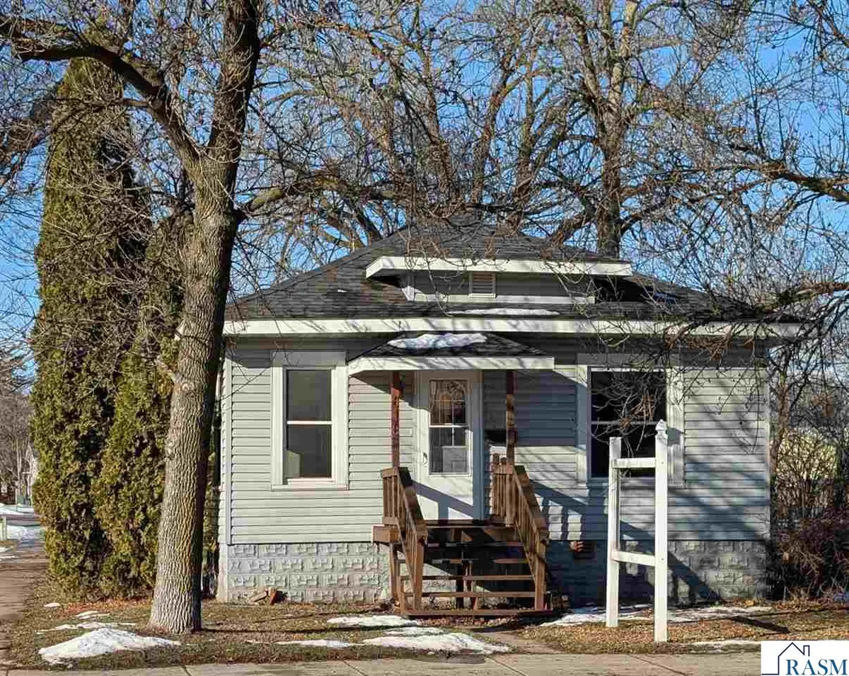 616 S State Street, Waseca, MN 56093 - #1