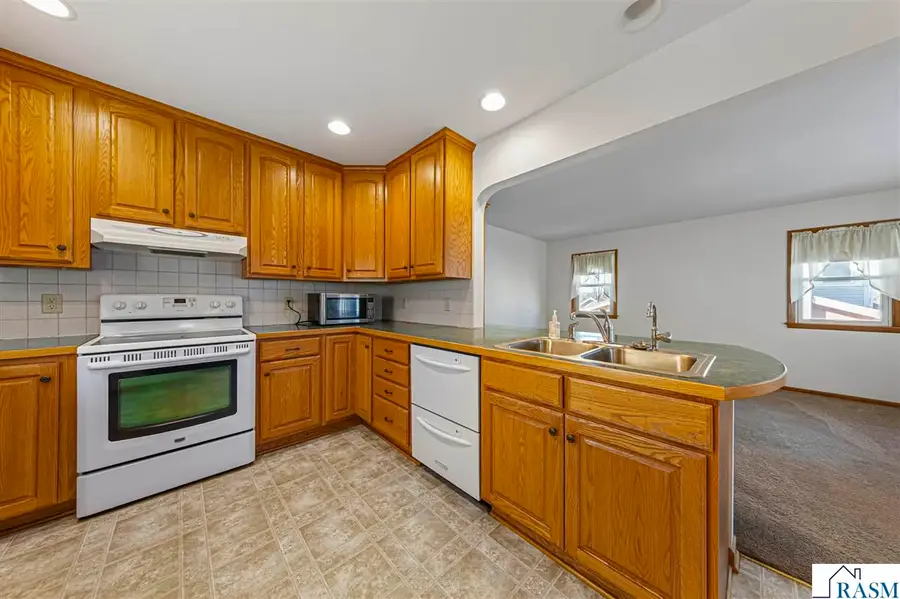 511 E Washington Street, Mankato, MN 56001 - #2