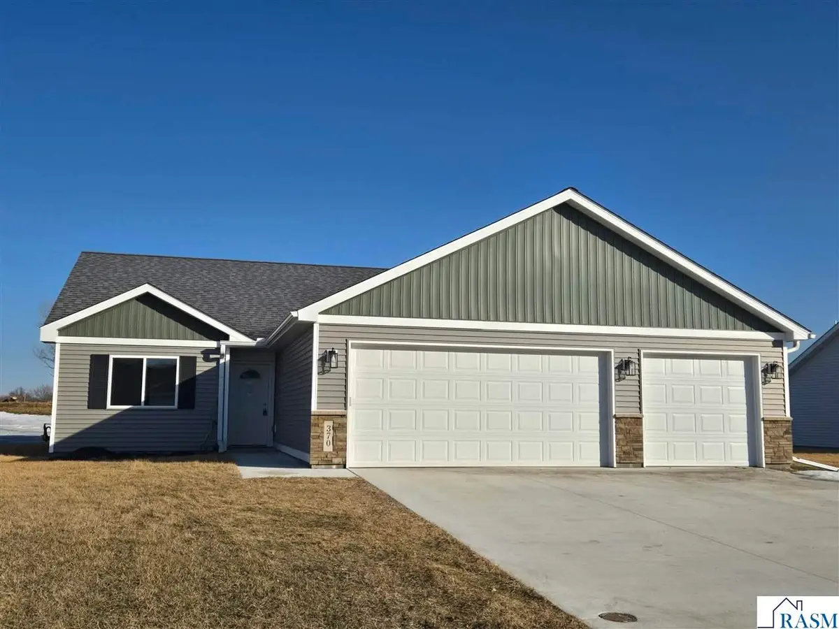 370 Horizon Drive, Le Center, MN 56057 - #1