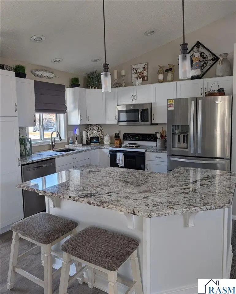 912 SE 10th Street, Waseca, MN 56093 - #2