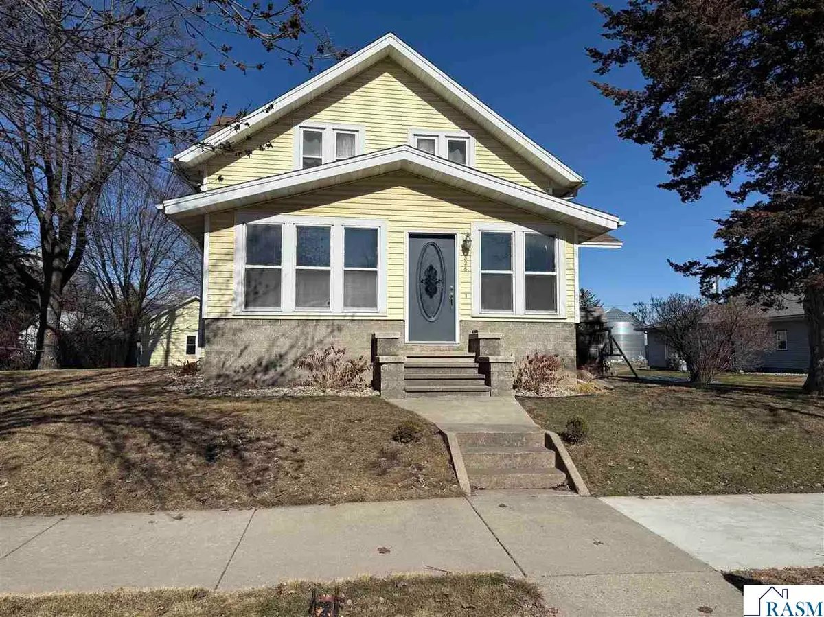 826 3rd Street, Nicollet, MN 56074 - #1