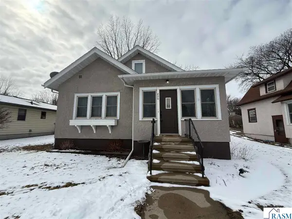 820 S Minnesota Avenue, New Ulm, MN 56073