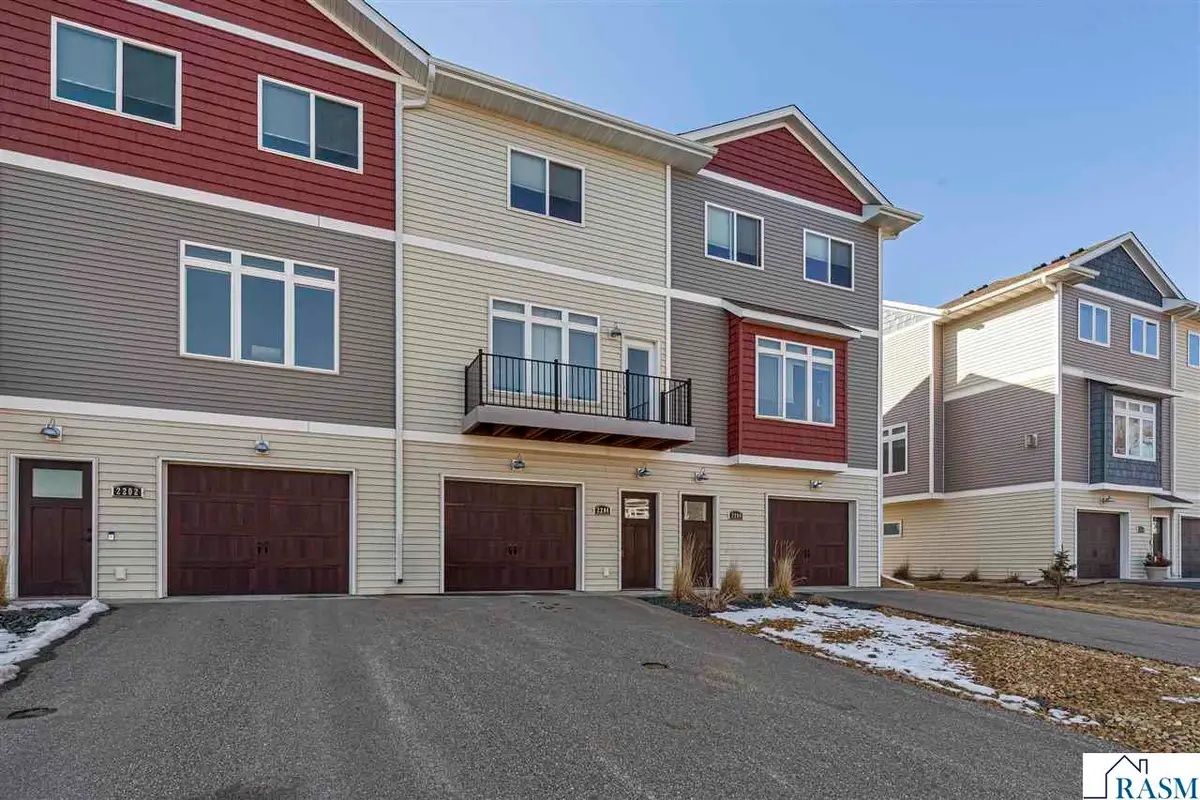 2204 Rolling Green Trail, North Mankato, MN 56003 - #1