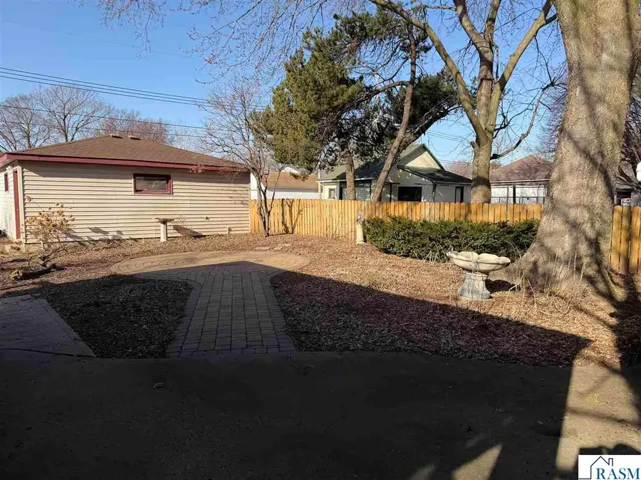 222 S Washington Street, New Ulm, MN 56073 - #2