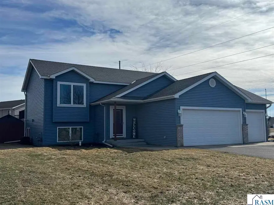 10 Juneau Court, North Mankato, MN 56003 - #2