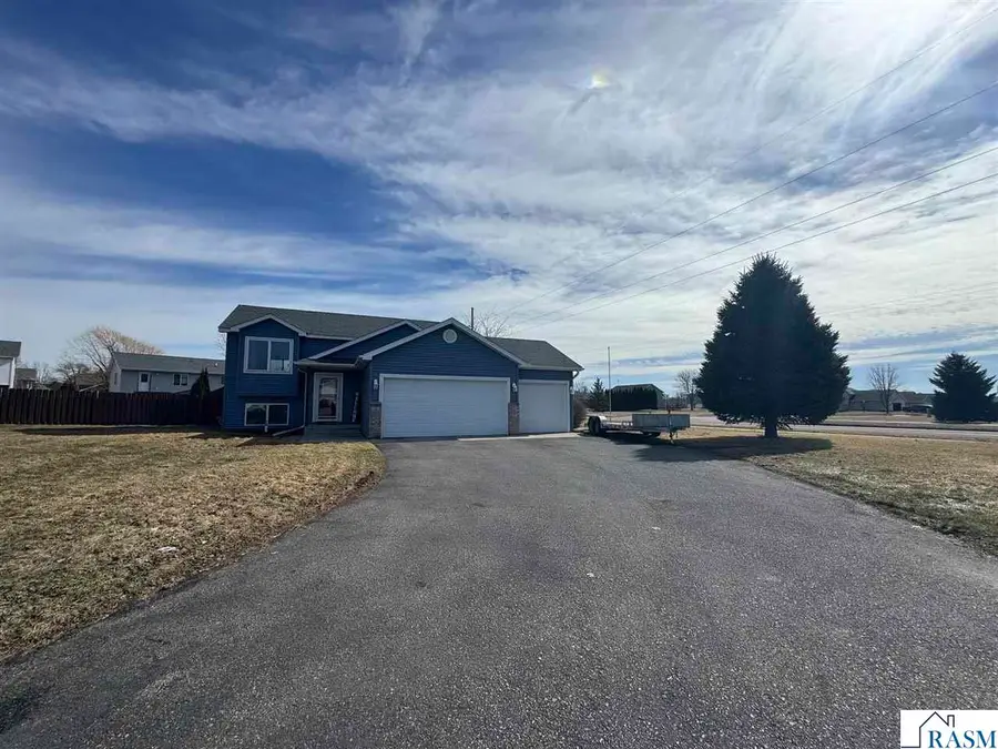 10 Juneau Court, North Mankato, MN 56003 - #3