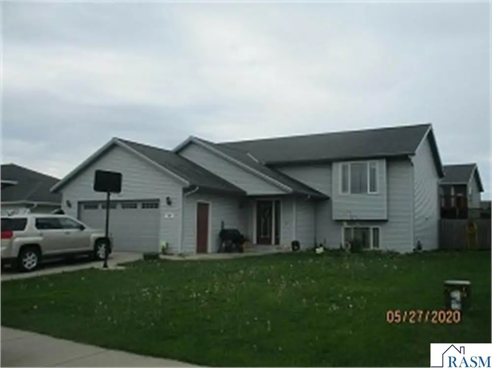 216 Wickfield Drive, Mankato, MN 56001 - #1