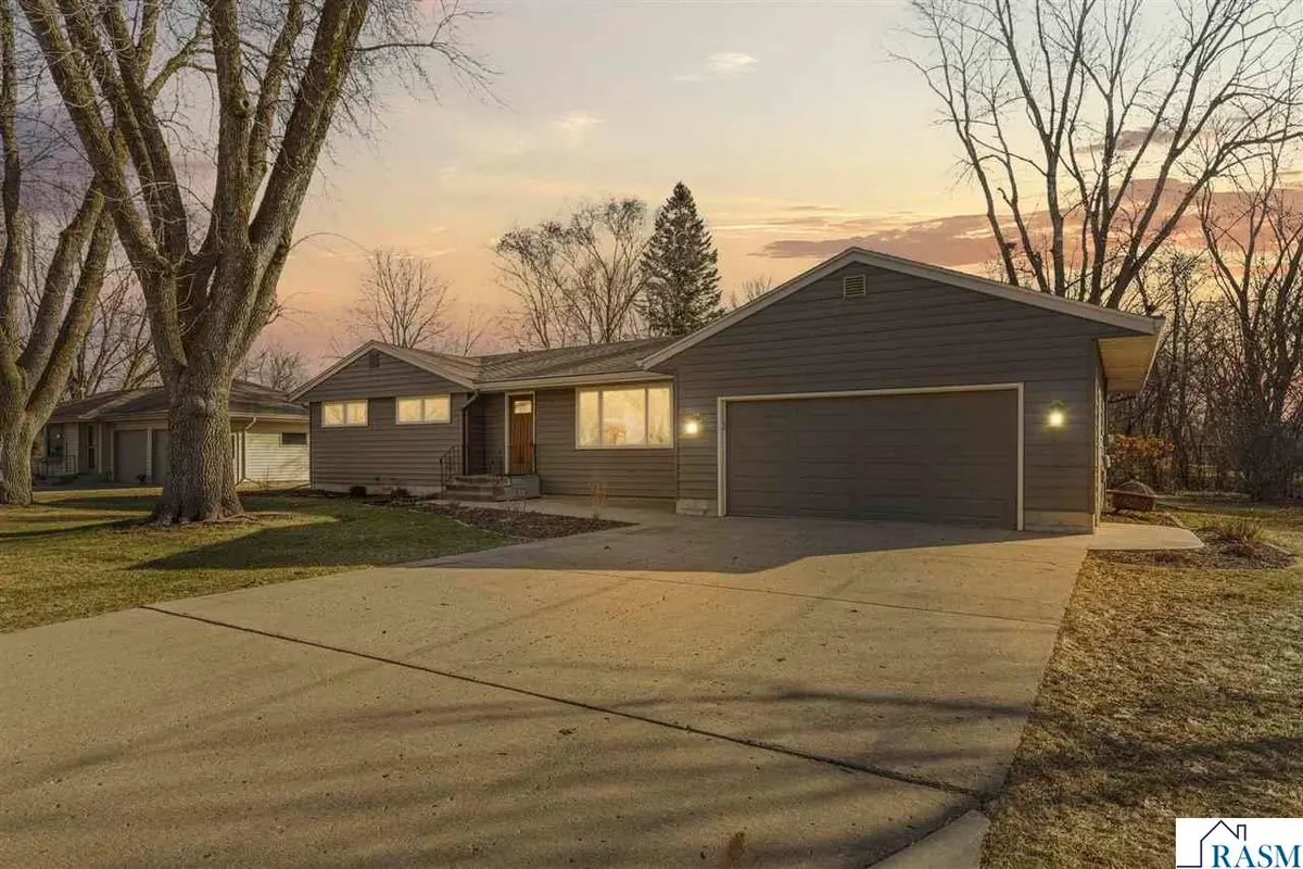 2028 Roe Crest Drive, North Mankato, MN 56003 - #1