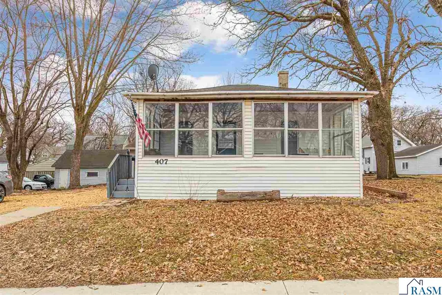 407 NE 3rd Street, Waseca, MN 56093 - #3