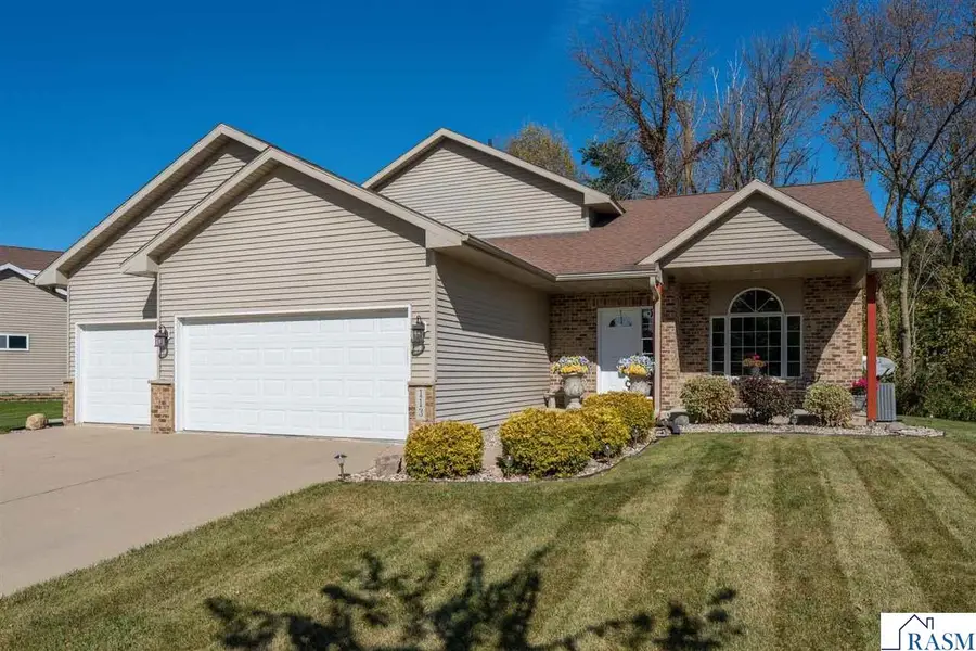 113 Sunburst Circle, Mankato, MN 56001 - #2