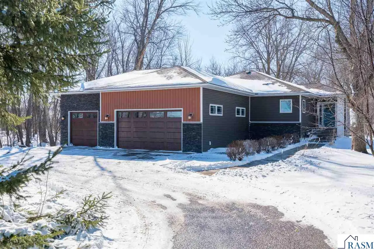 2711 Hoffman Road, Mankato, MN 56001 - #1