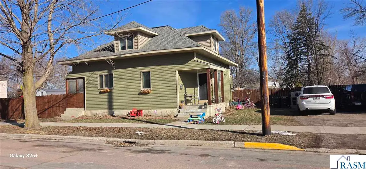 405 Hoosac St E, Waterville, MN 56096 - #1