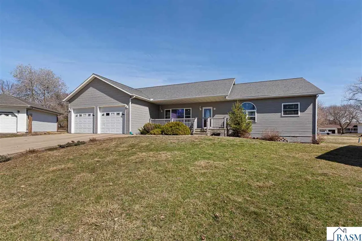 1010 N 5th Street, Saint James, MN 56081 - #1