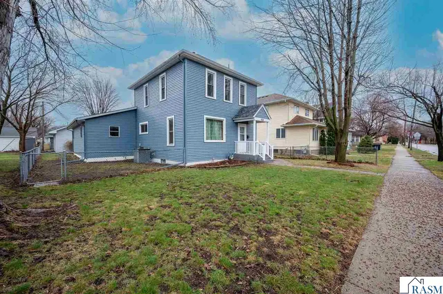 616 Range Street, North Mankato, MN 56003 - #3