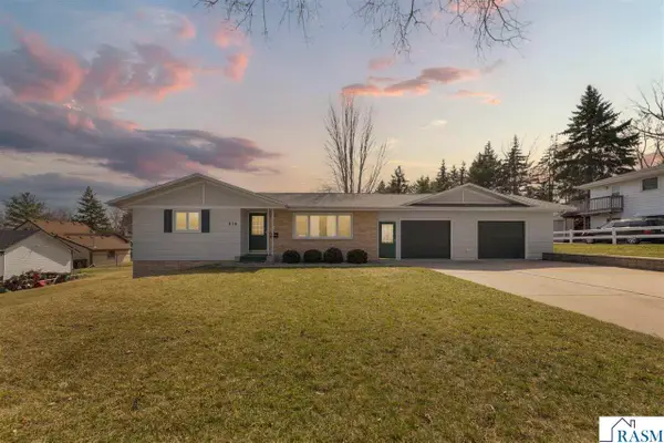 814 W Skaro Street, St. Peter, MN 56082