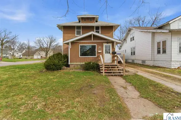 701 E 1st Street, Fairmont, MN 56031