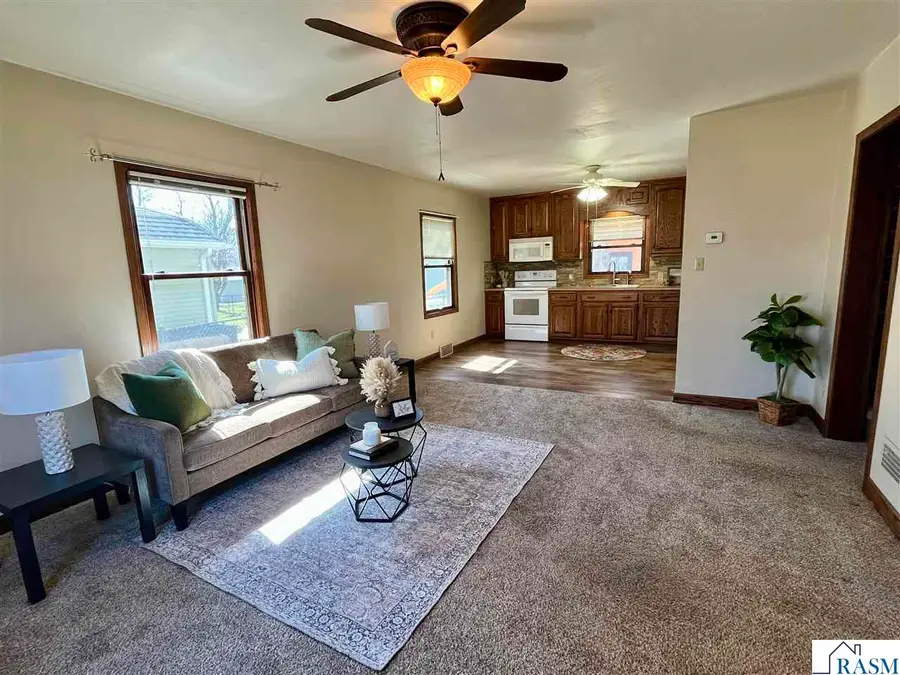 617 N Jefferson Street, New Ulm, MN 56073 - #3