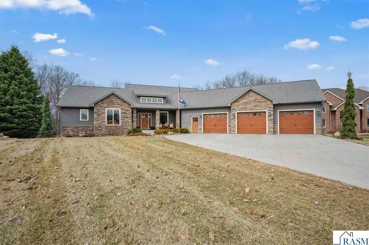 39 Deerwood Court, North Mankato, MN 56003 - #1