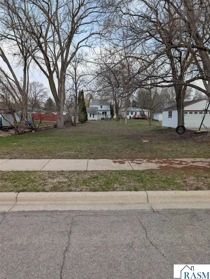 544 Harrison Avenue, North Mankato, MN 56003 - #2