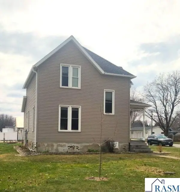 303 SE Summit Street, Sleepy Eye, MN 56085