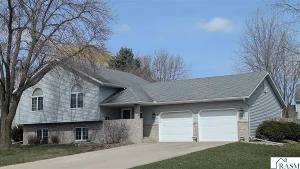 2234 Northridge Drive, North Mankato, MN 56003