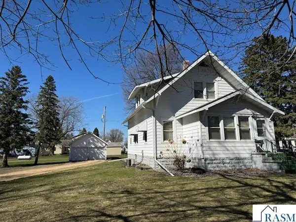 409 E Willis, Elmore, MN 56027