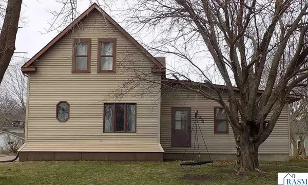 500 Main Avenue, Lafayette, MN 56054