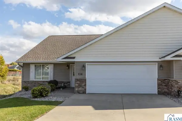 136 Quail Path, Mankato, MN 56001