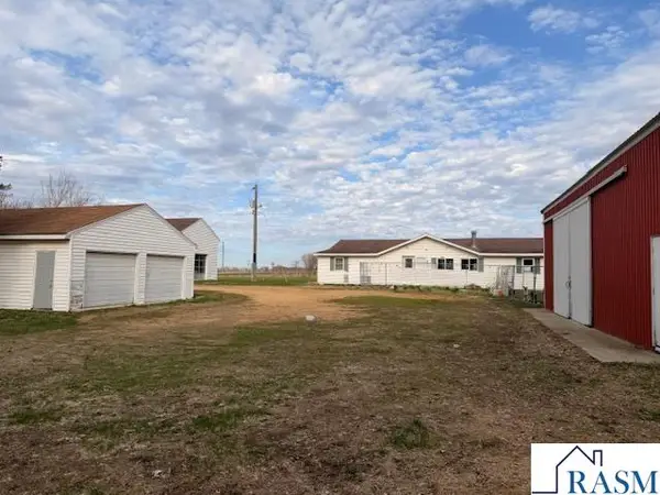 58569 Kirkwood Road, Mankato, MN 56001
