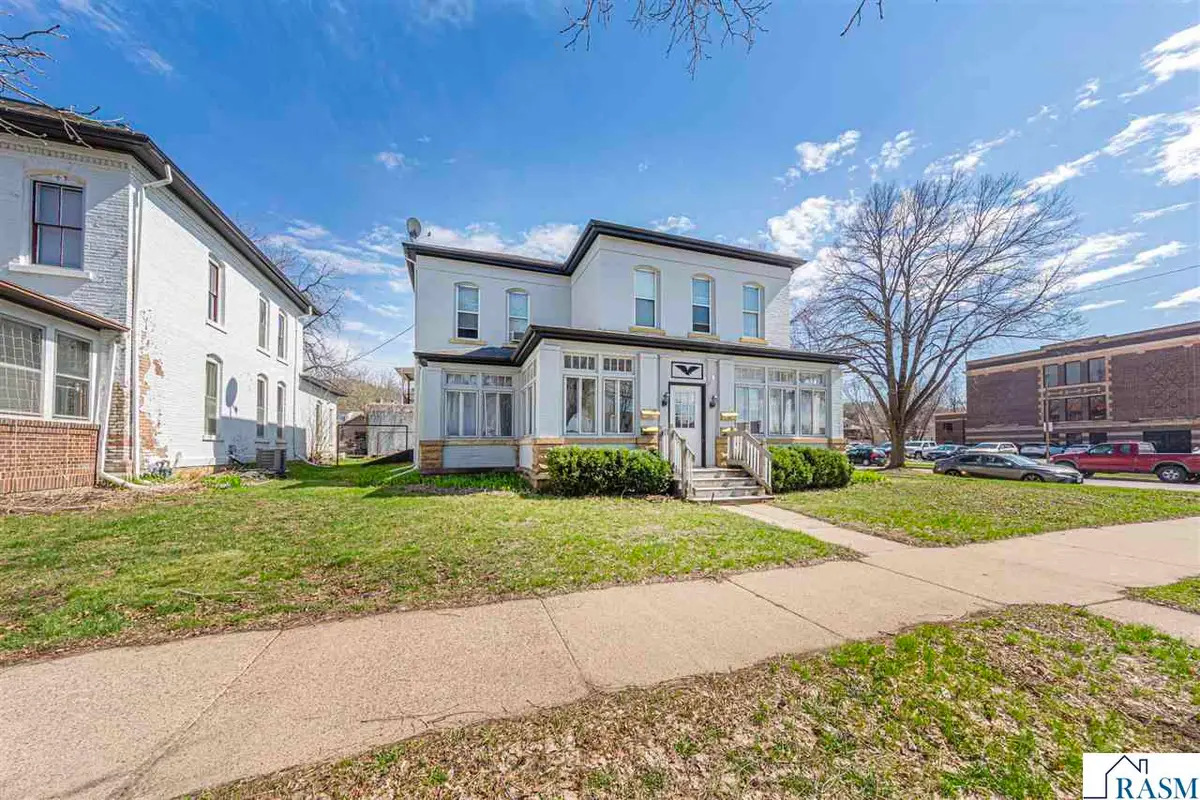 303 N Broad Street, Mankato, MN 56001 - #1