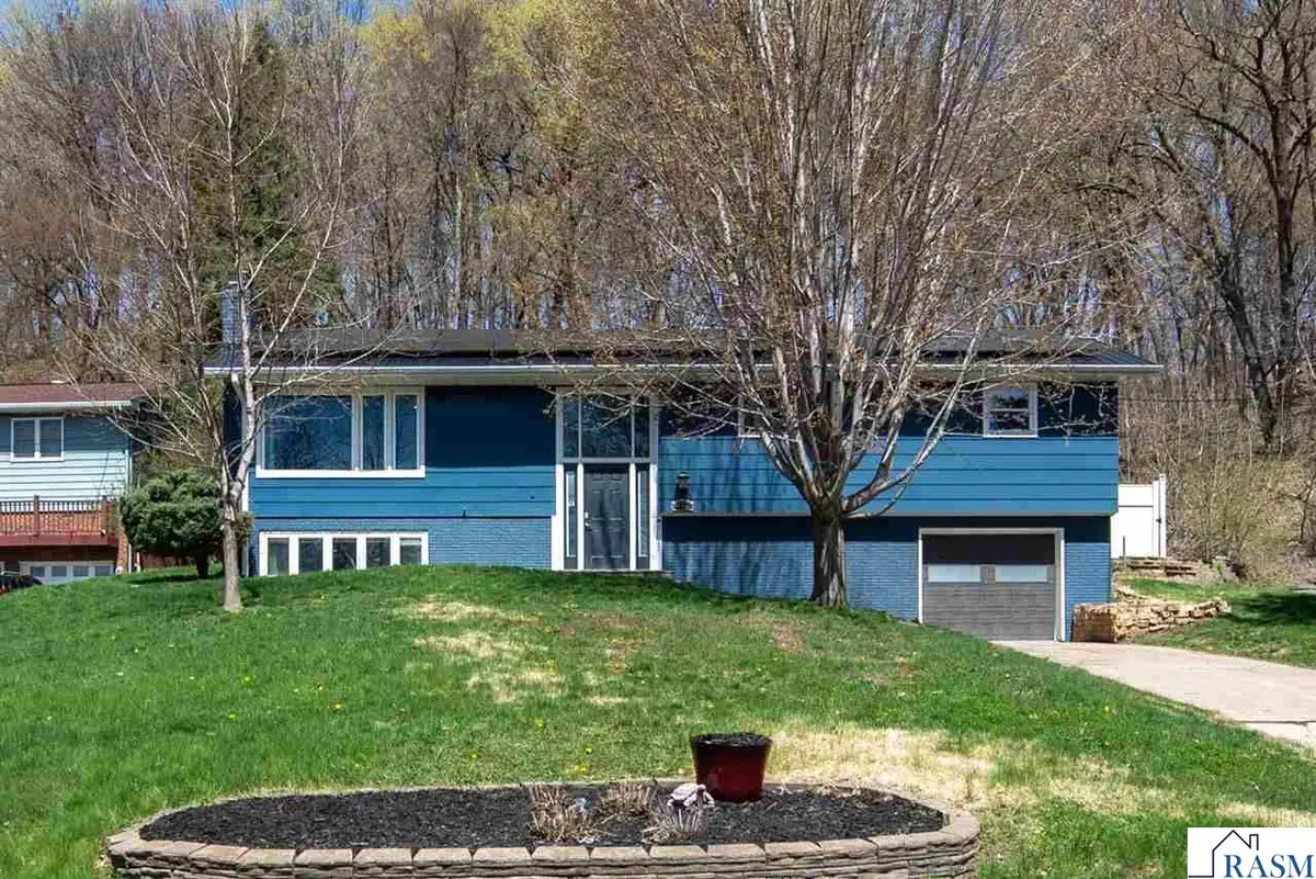 492 Marvin Boulevard, North Mankato, MN 56003 - #1