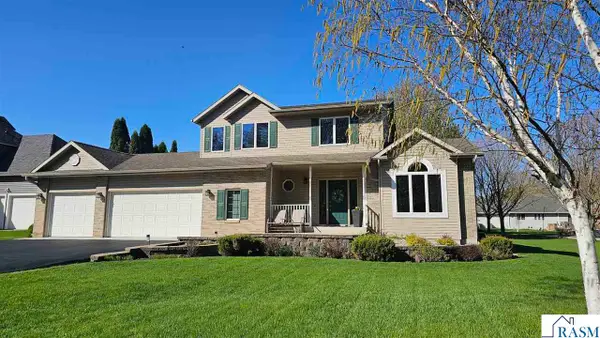 6 McIntosh Drive, New Ulm, MN 56073