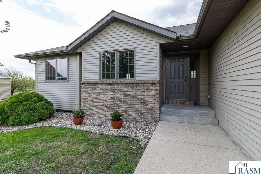 201 Pebble Creek Drive, Mankato, MN 56001 - #3