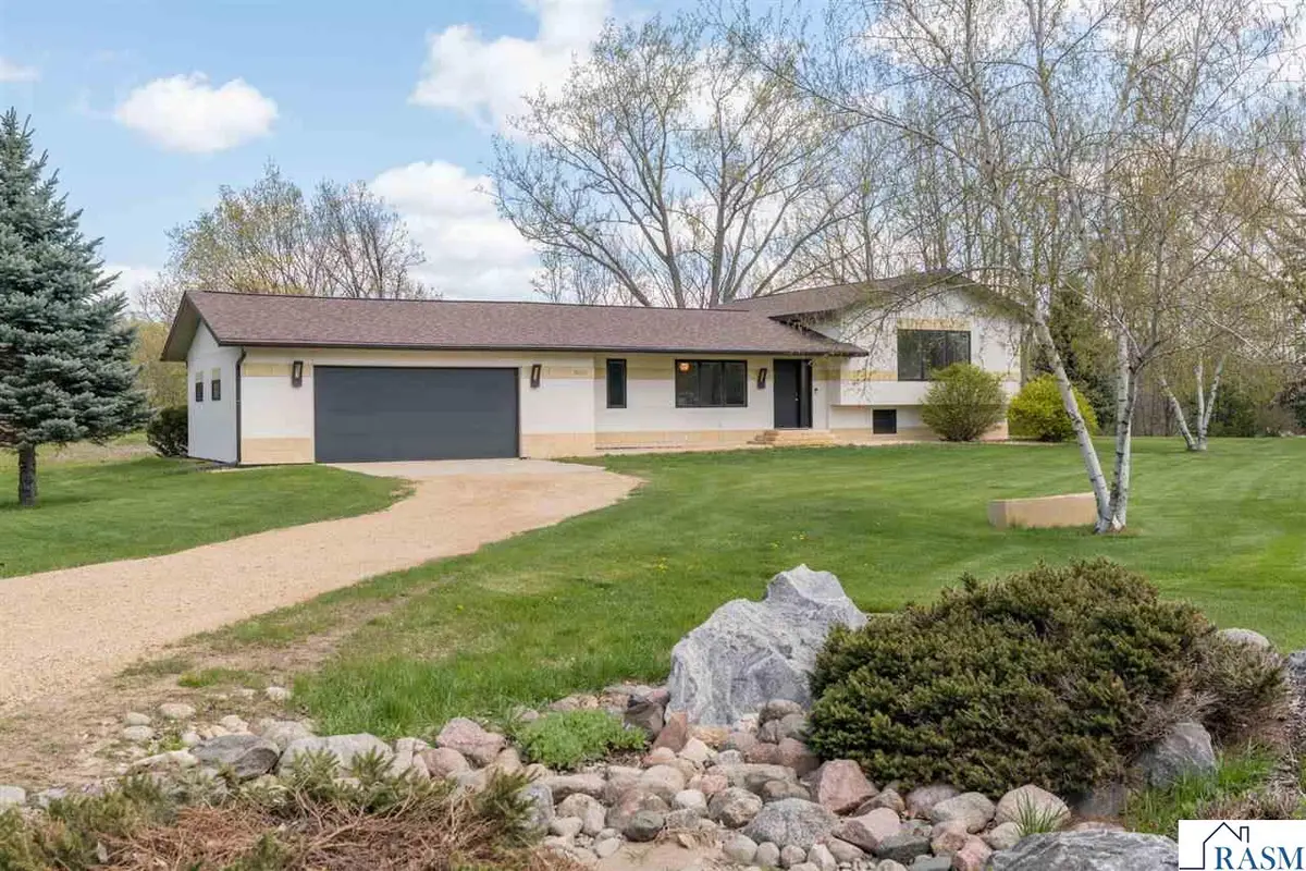 58302 Birch Bluff Lane, North Mankato, MN 56003 - #1